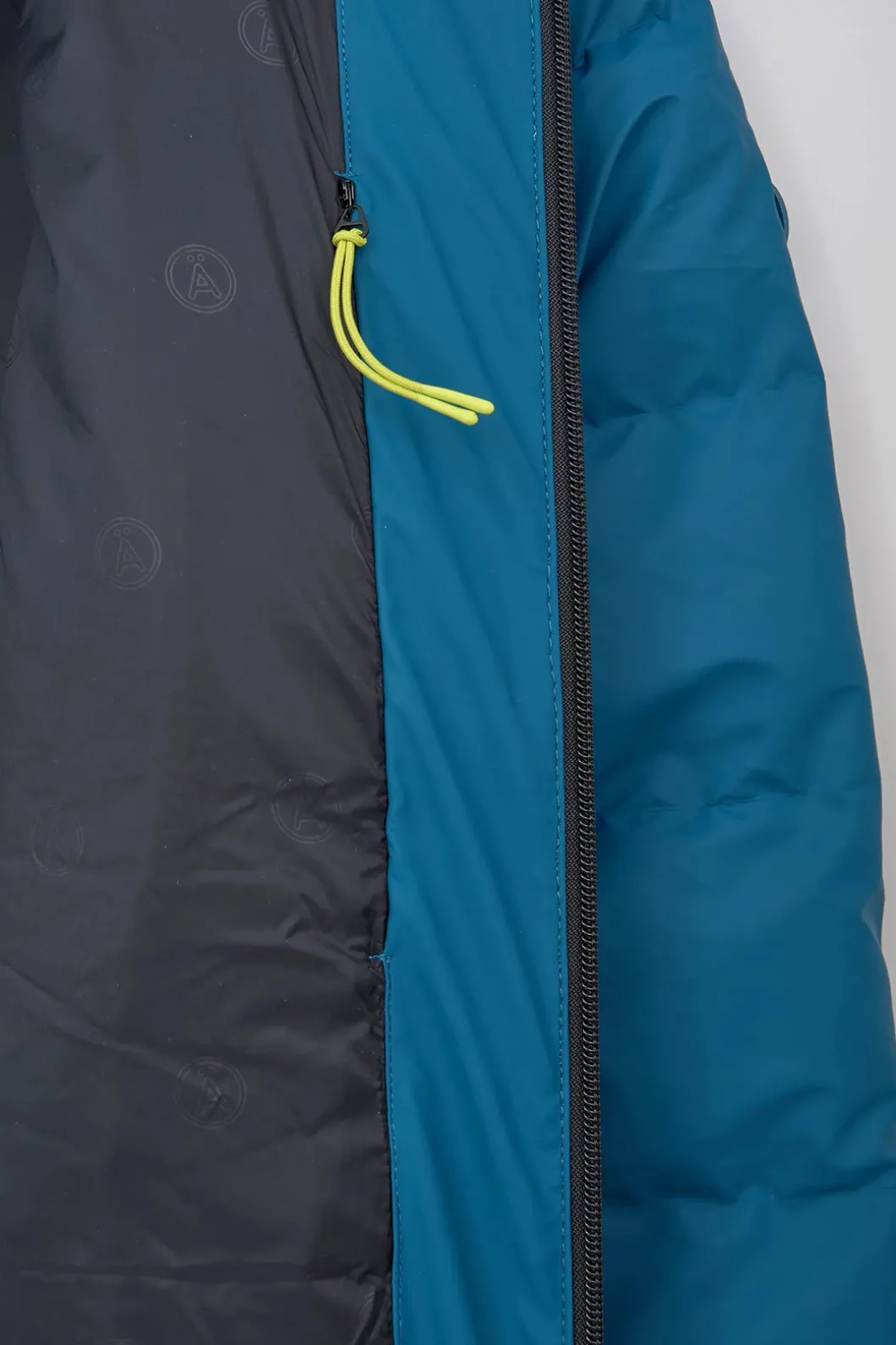 Flash Sale Hrom Hombre Plumíferos