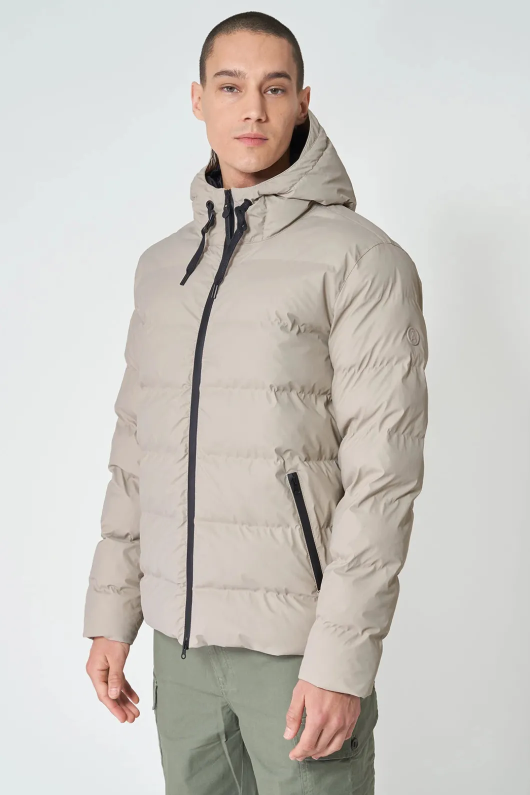 Online Hrom Hombre Plumíferos